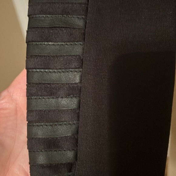 Cache Black Textured Leather Jacket soft leather.  Fitted dressy jacket NWT - Picture 4 of 9